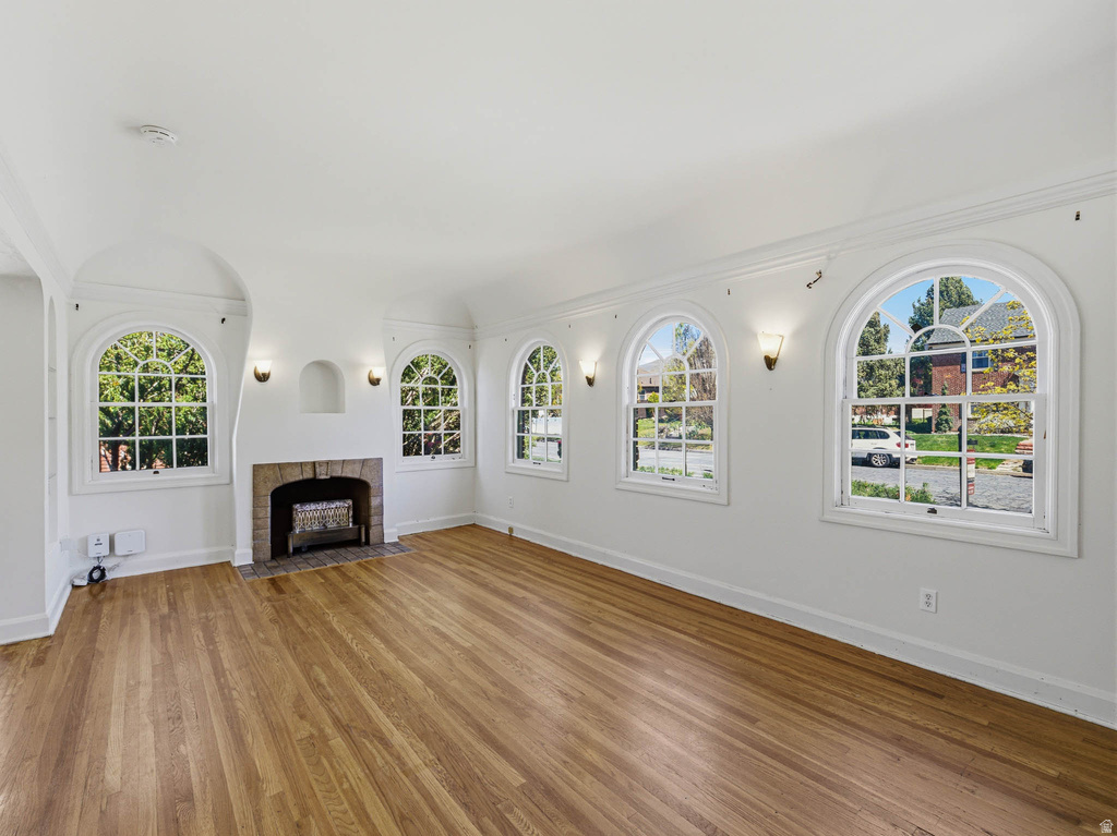 926 S GREENWOOD TERRACE Salt Lake City, UT 84105