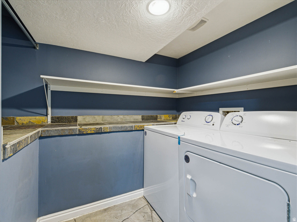 926 S GREENWOOD TERRACE Salt Lake City, UT 84105