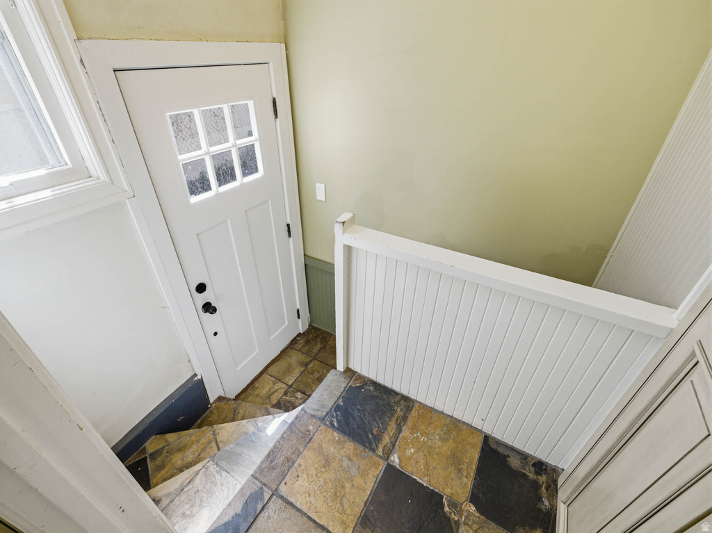 926 S GREENWOOD TERRACE Salt Lake City, UT 84105