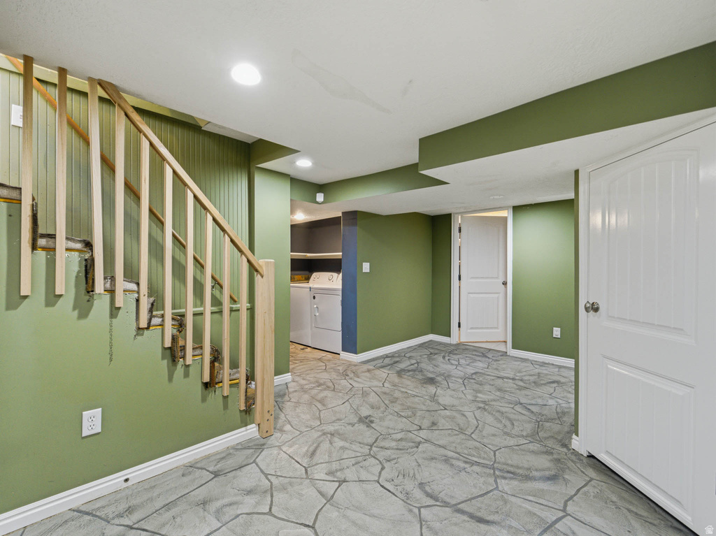 926 S GREENWOOD TERRACE Salt Lake City, UT 84105