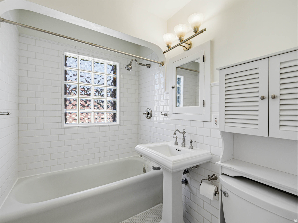 926 S GREENWOOD TERRACE Salt Lake City, UT 84105