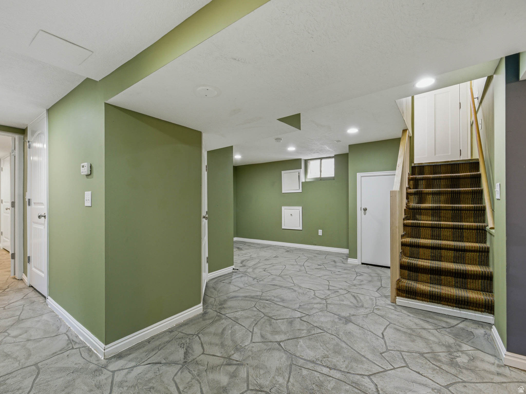 926 S GREENWOOD TERRACE Salt Lake City, UT 84105