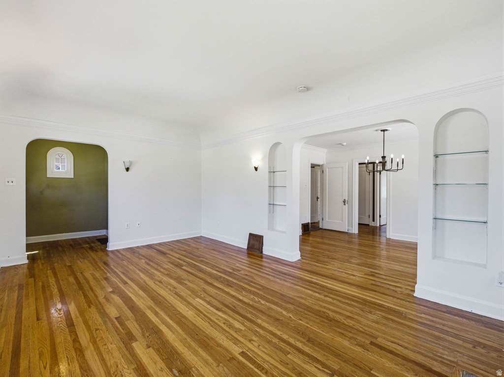 926 S GREENWOOD TERRACE Salt Lake City, UT 84105