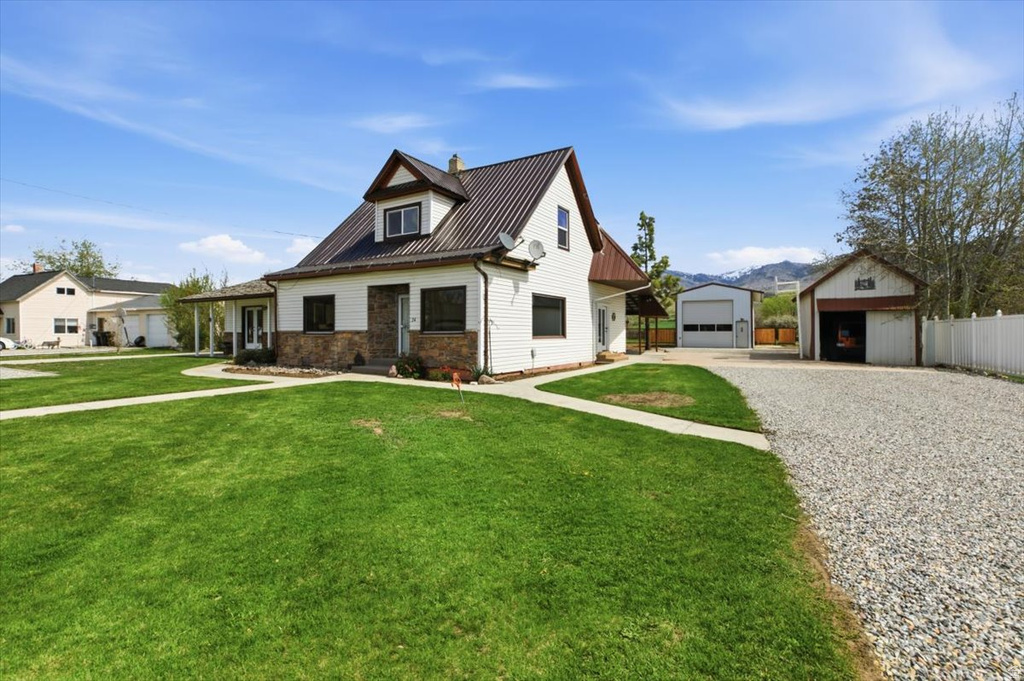 24 N 3RD Franklin, ID 83237