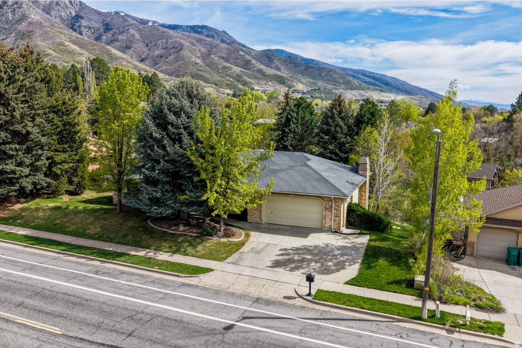 2612 E ANTELOPE DR Layton, UT 84040