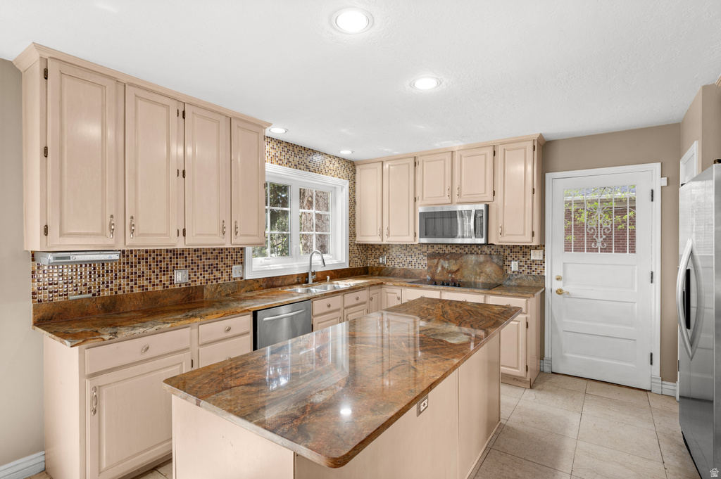 2797 E SOMMET DR Holladay, UT 84117