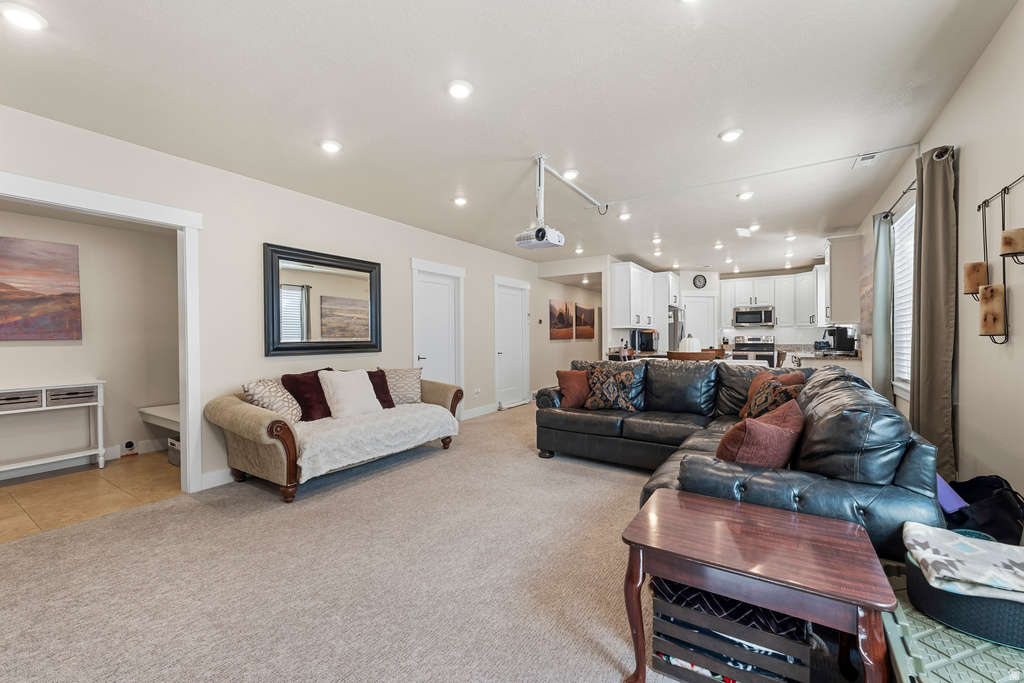 244 W COLUMBINE CIR Saratoga Springs, UT 84045