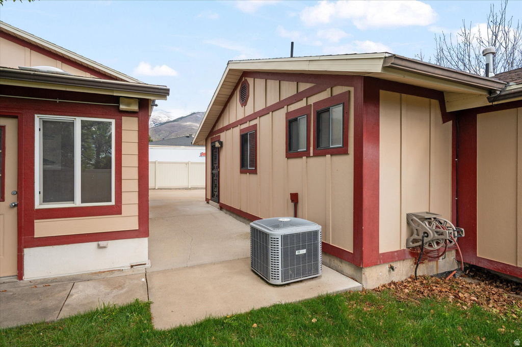 637 CHERRYWOOD RD Kaysville, UT 84037