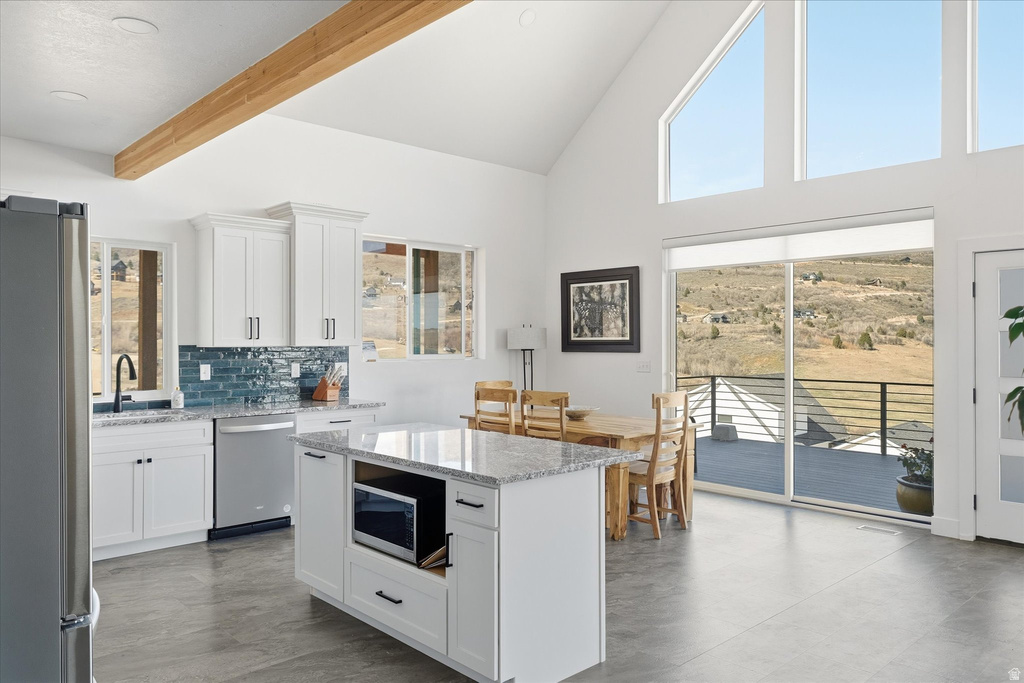 1610 N MACKINAW WAY Garden City, UT 84028