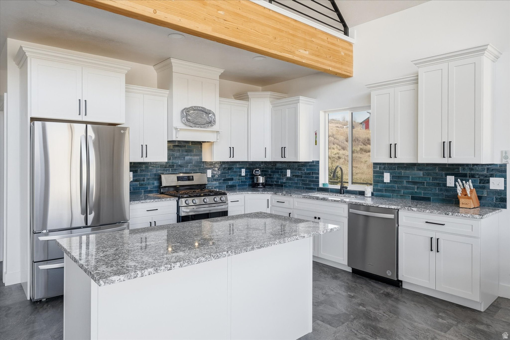 1610 N MACKINAW WAY Garden City, UT 84028