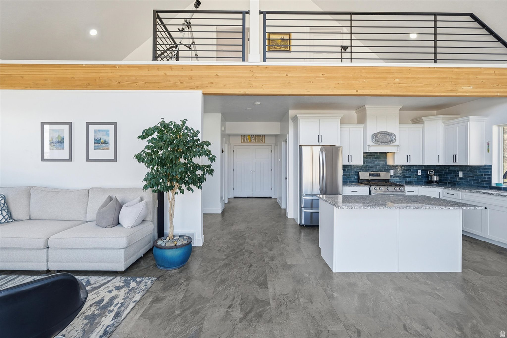 1610 N MACKINAW WAY Garden City, UT 84028