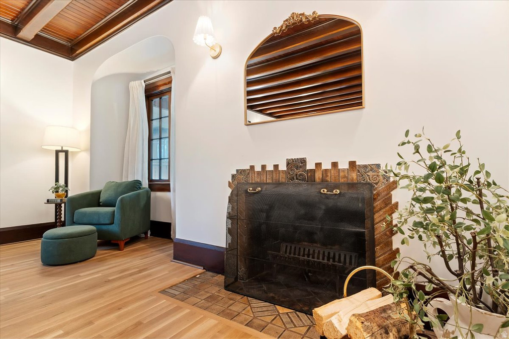 35 S HAXTON PL Salt Lake City, UT 84102