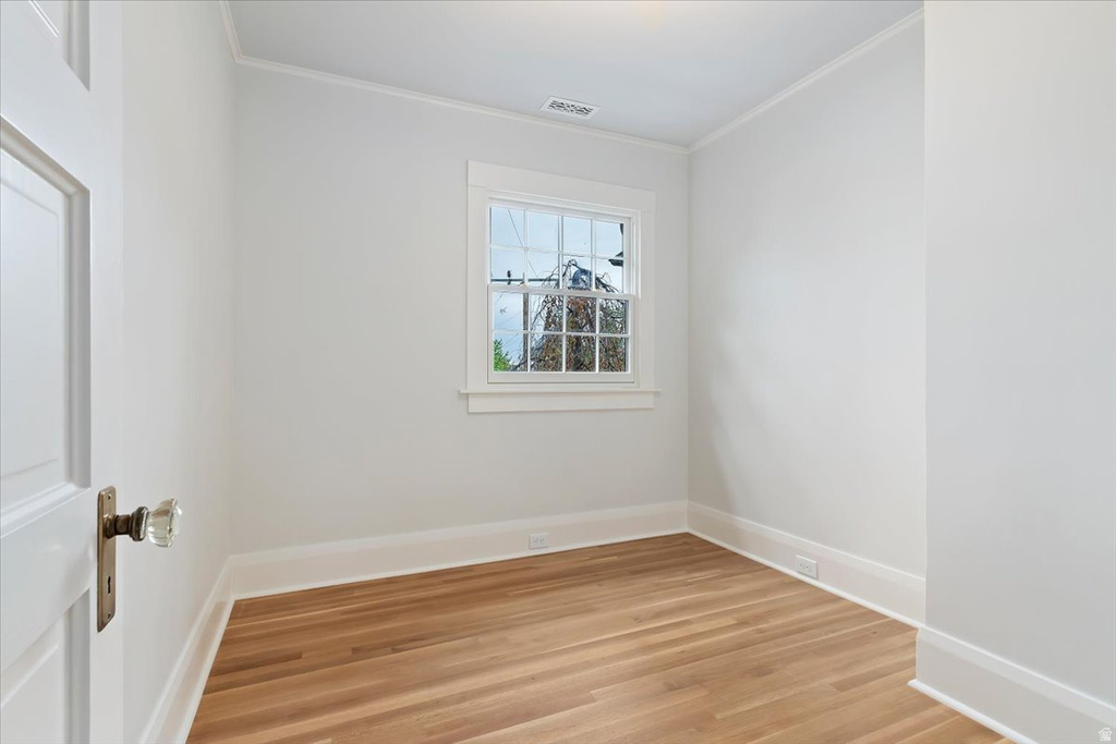 35 S HAXTON PL Salt Lake City, UT 84102