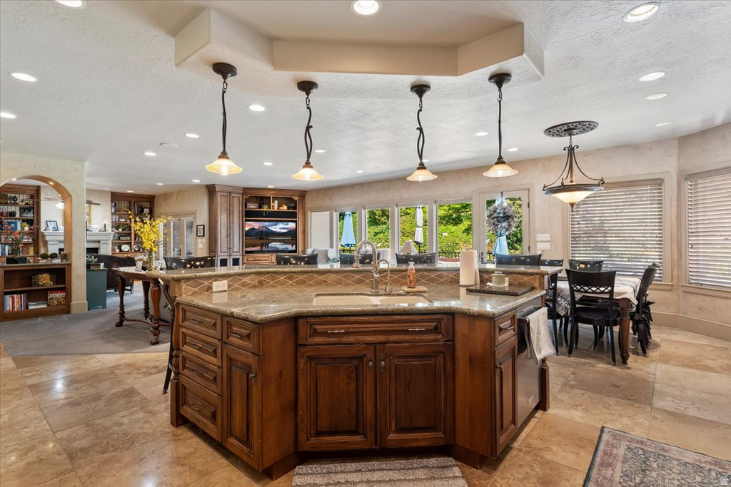 960 E PAR THREE CIR Fruit Heights, UT 84037