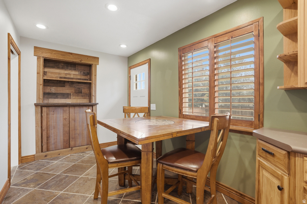 1553 E FULLER DR Millcreek, UT 84124