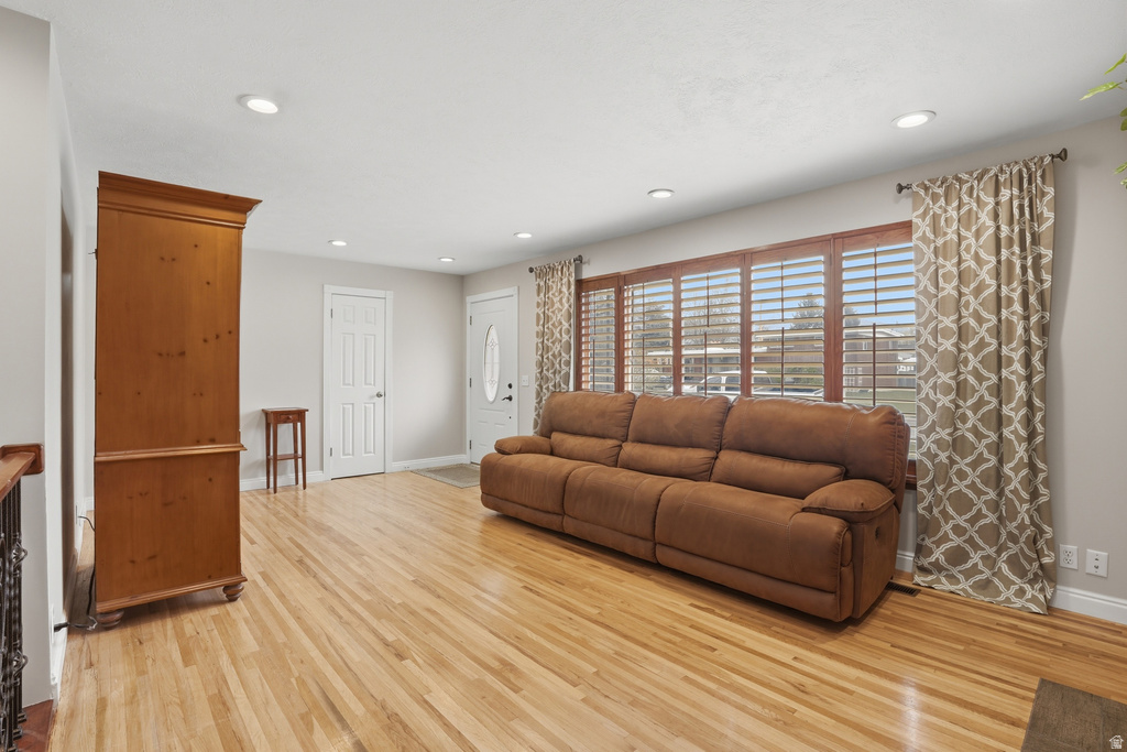 1553 E FULLER DR Millcreek, UT 84124