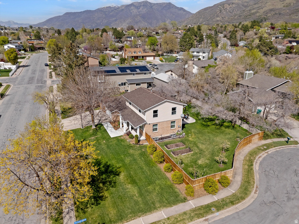 2220 N JONI DR Layton, UT 84040