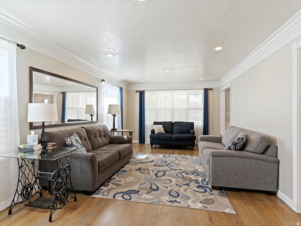 2220 N JONI DR Layton, UT 84040