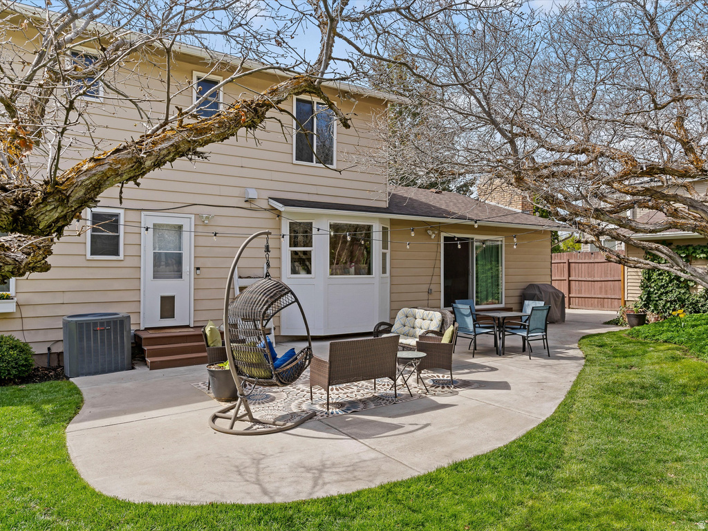 2220 N JONI DR Layton, UT 84040