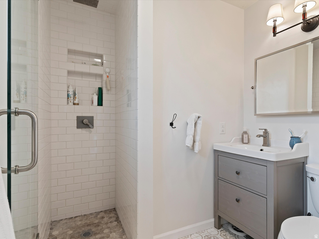 2220 N JONI DR Layton, UT 84040