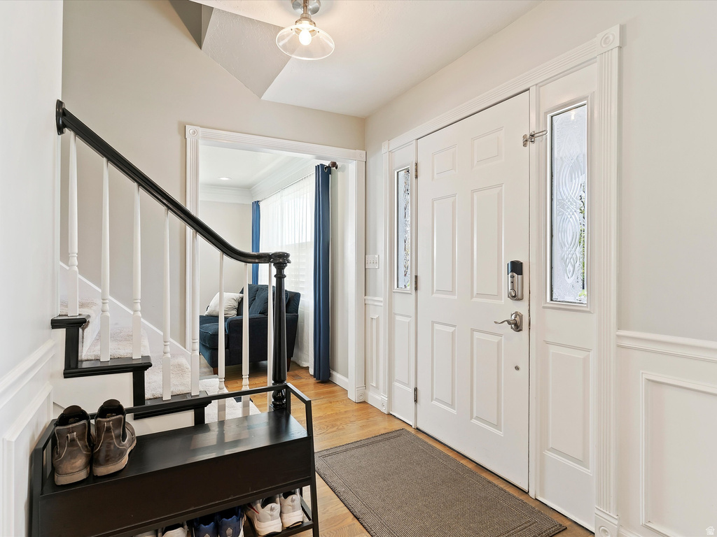 2220 N JONI DR Layton, UT 84040