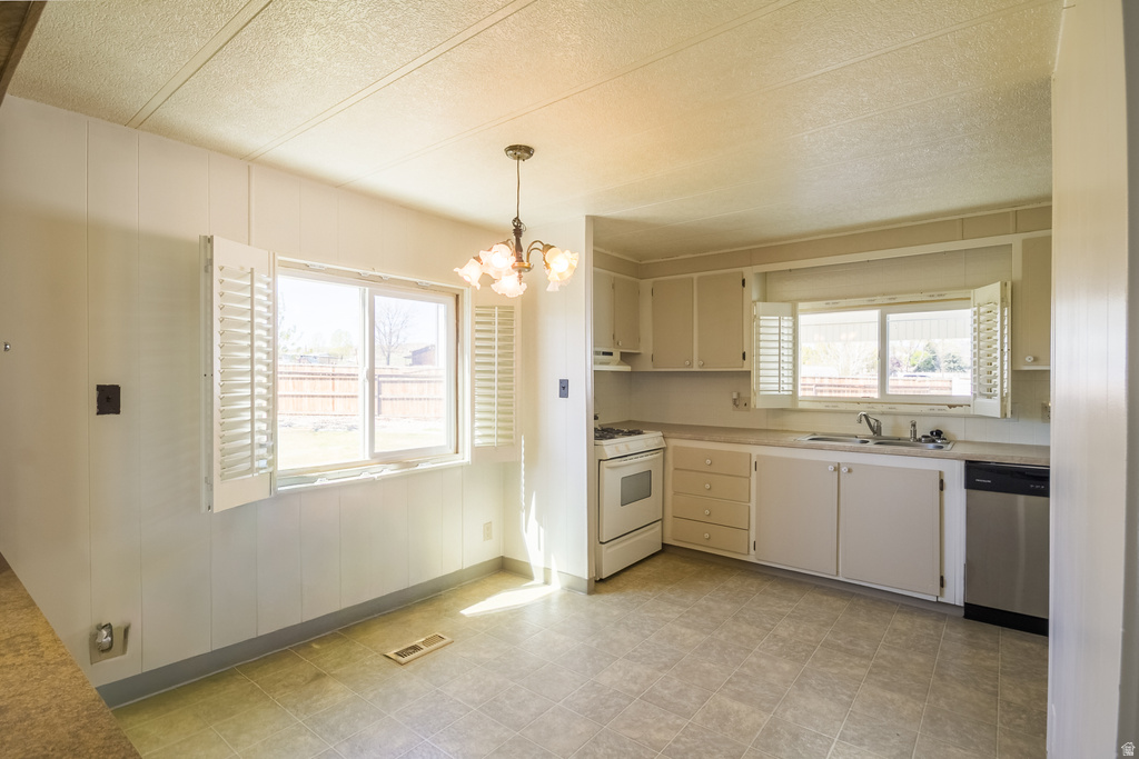 1558 S 1600 W Vernal, UT 84078