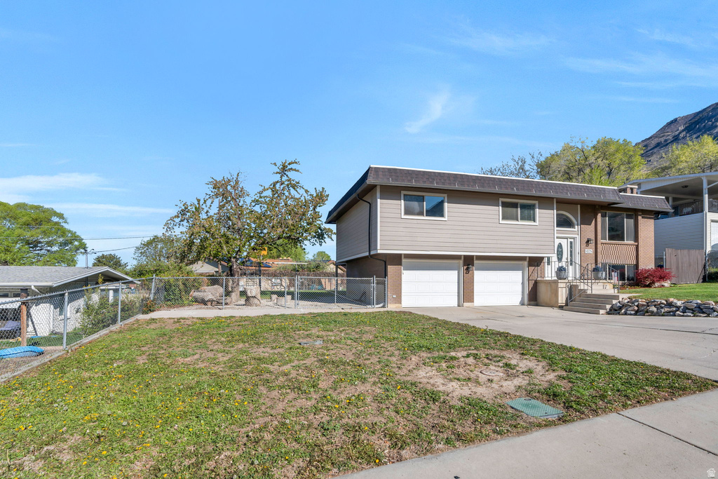 1025 E GROVE DR Pleasant Grove, UT 84062