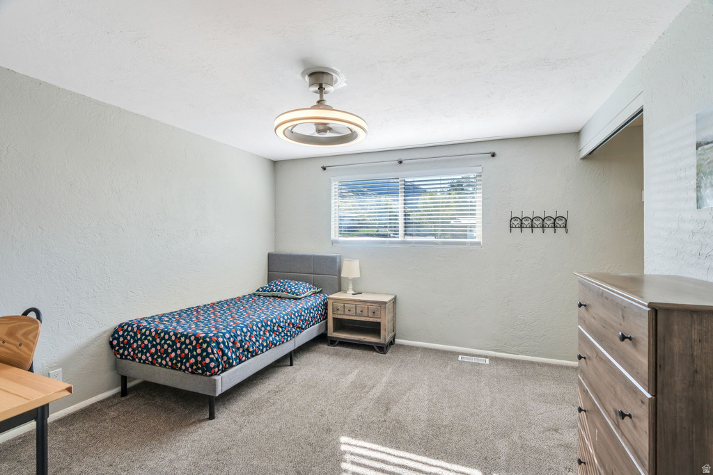 1025 E GROVE DR Pleasant Grove, UT 84062