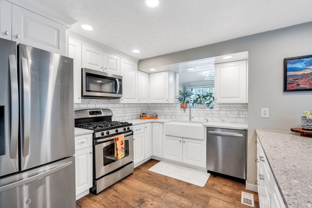 1025 E GROVE DR Pleasant Grove, UT 84062