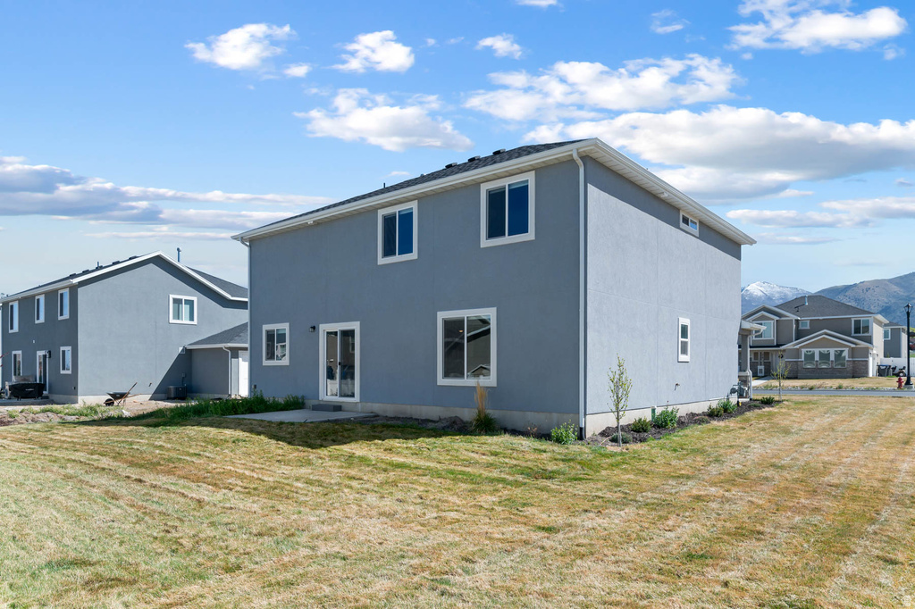 215 N 250 E Salem, UT 84653