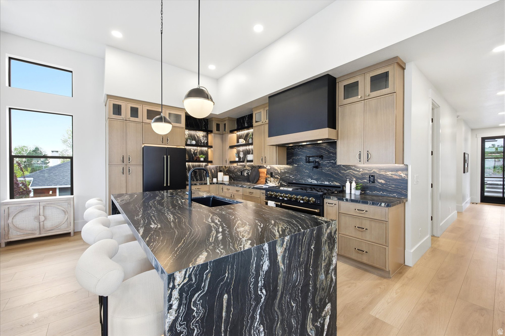 716 E 8TH AVE Salt Lake City, UT 84103