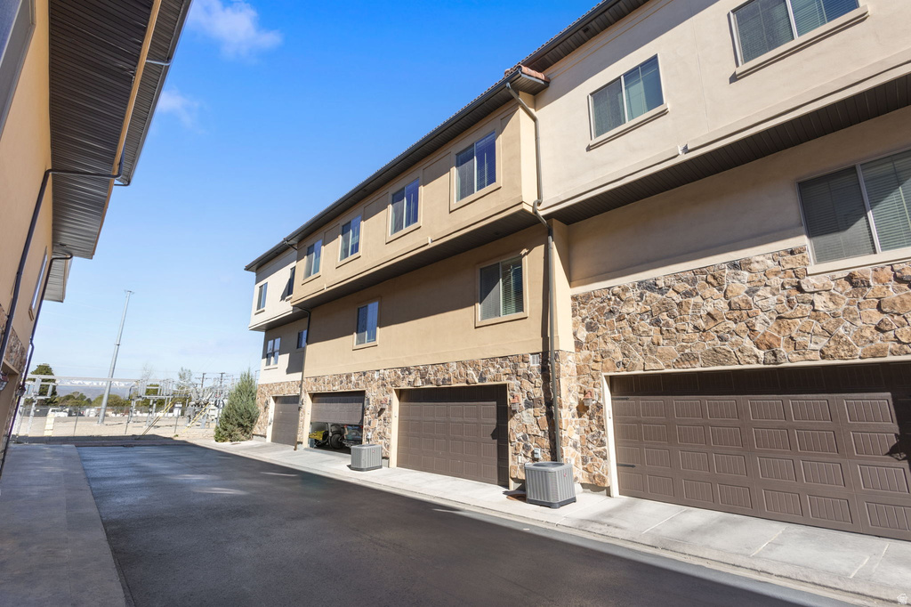 5538 W NAPLES DR Highland, UT 84003