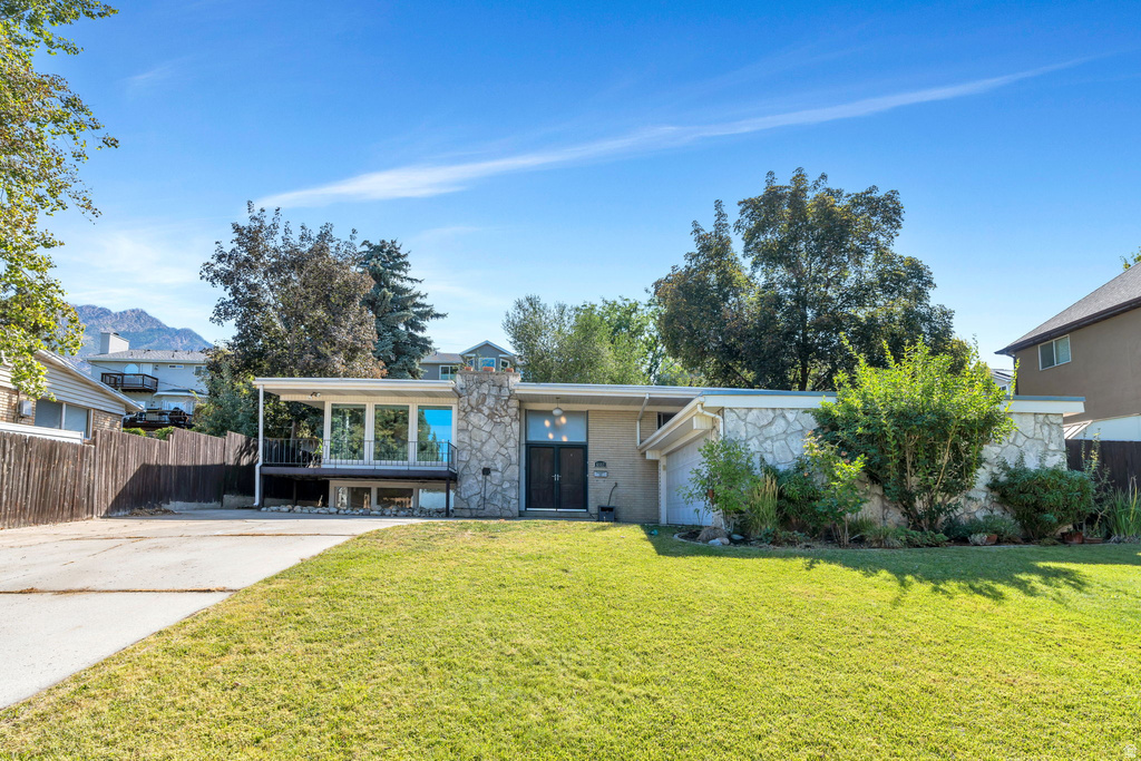 6557 S 2600 E Cottonwood Heights, UT 84121