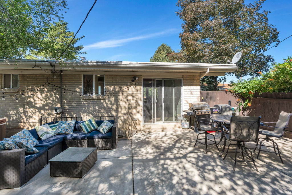 6557 S 2600 E Cottonwood Heights, UT 84121