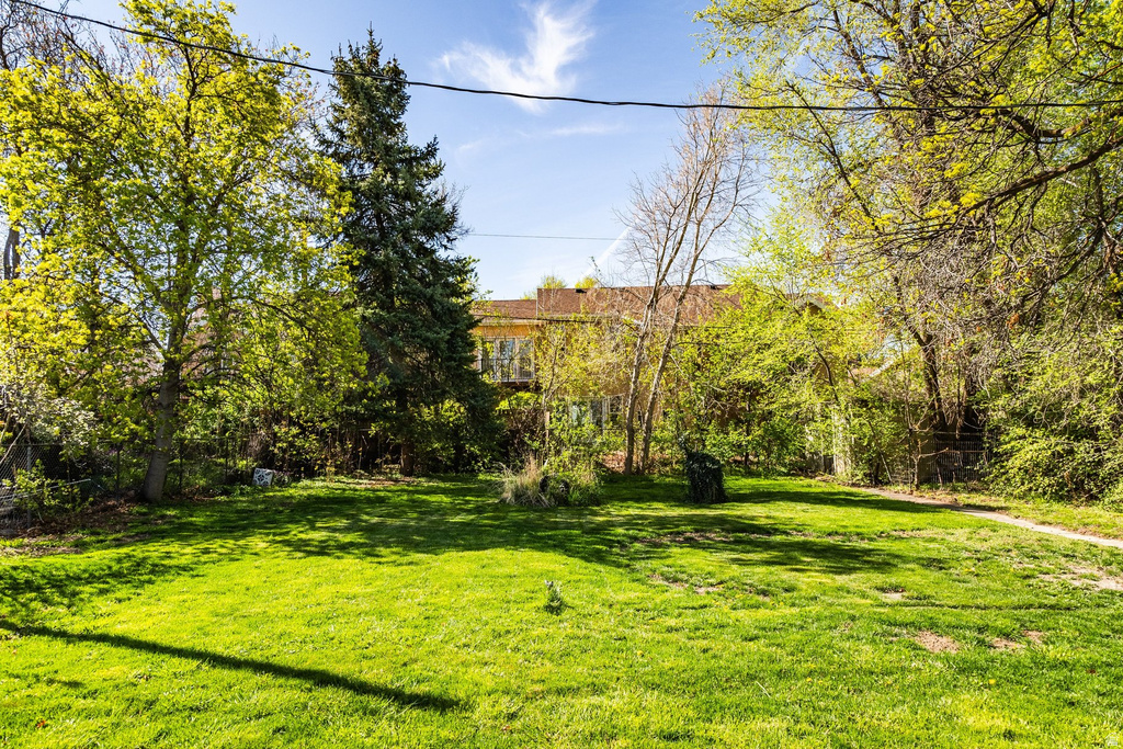 1968 E 3375 S Millcreek, UT 84106