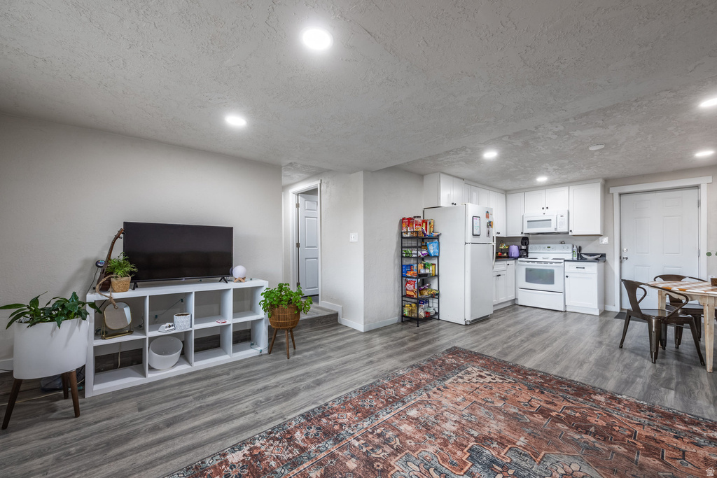 3061 W 13800 S Bluffdale, UT 84065