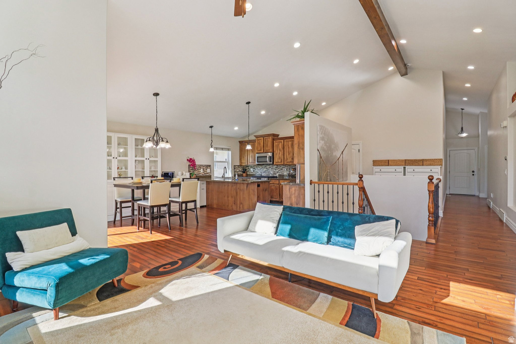 9239 S BRIGHTON VIEW DR Sandy, UT 84070