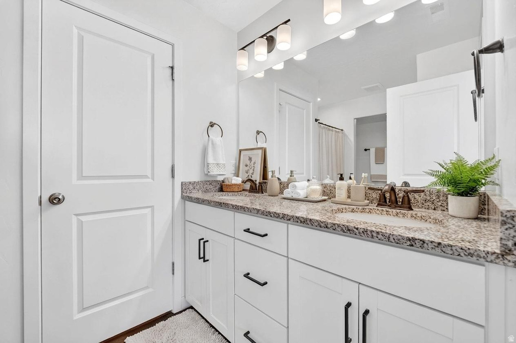 7031 W ECHOMOUNT RD West Valley City, UT 84081