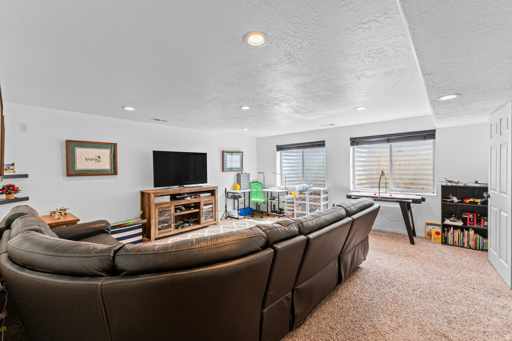 82 N 2875 W West Point, UT 84015