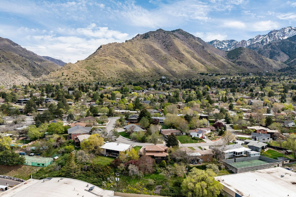 3612 E AURORA CIR Salt Lake City, UT 84124