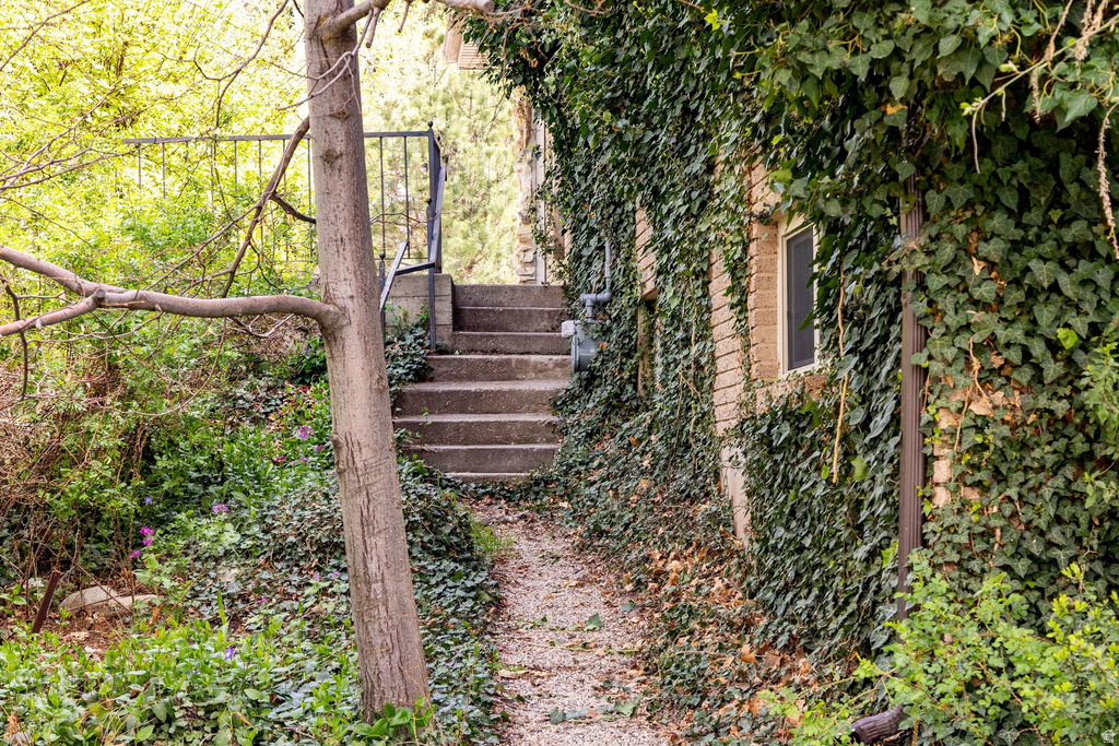 3612 E AURORA CIR Salt Lake City, UT 84124