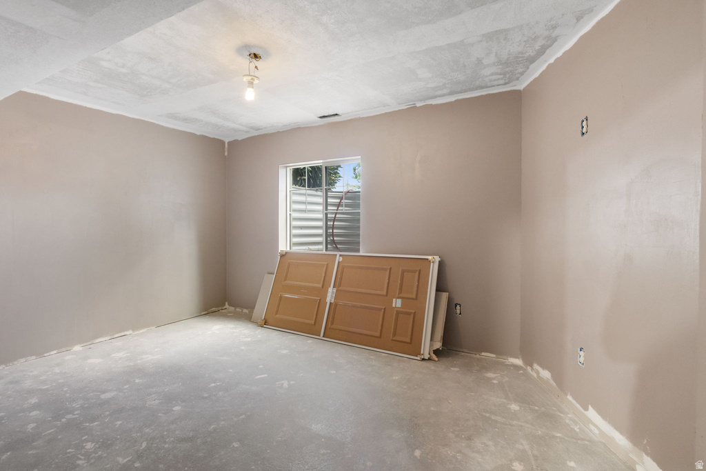 4028 S YOUNG DR West Valley City, UT 84128