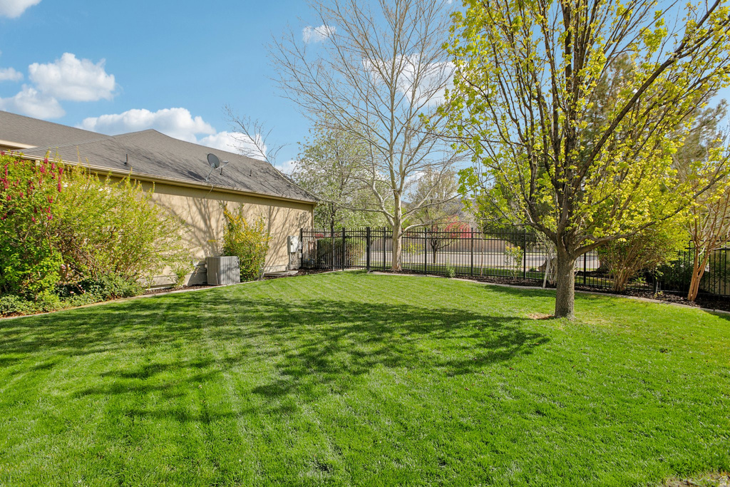 699 E CARLQUIST DR Draper, UT 84020