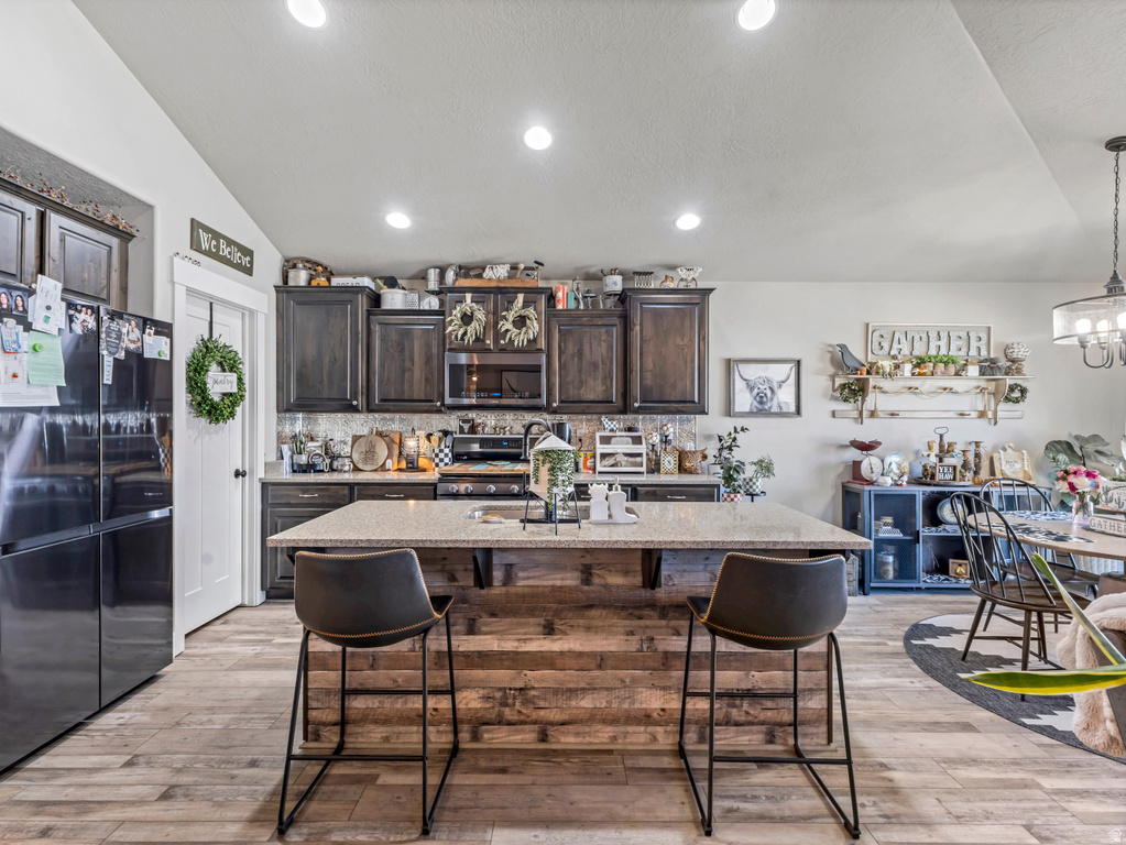 7787 N SECRETARIAT RD Eagle Mountain, UT 84005