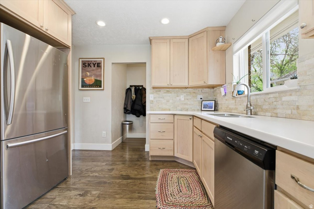 2830 FOWLER AVE Ogden, UT 84403