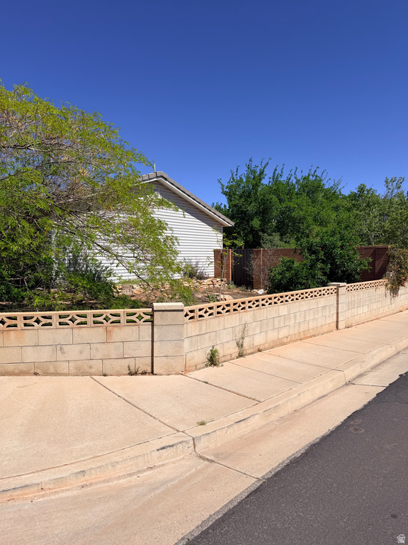 787 S 220 E Ivins, UT 84738