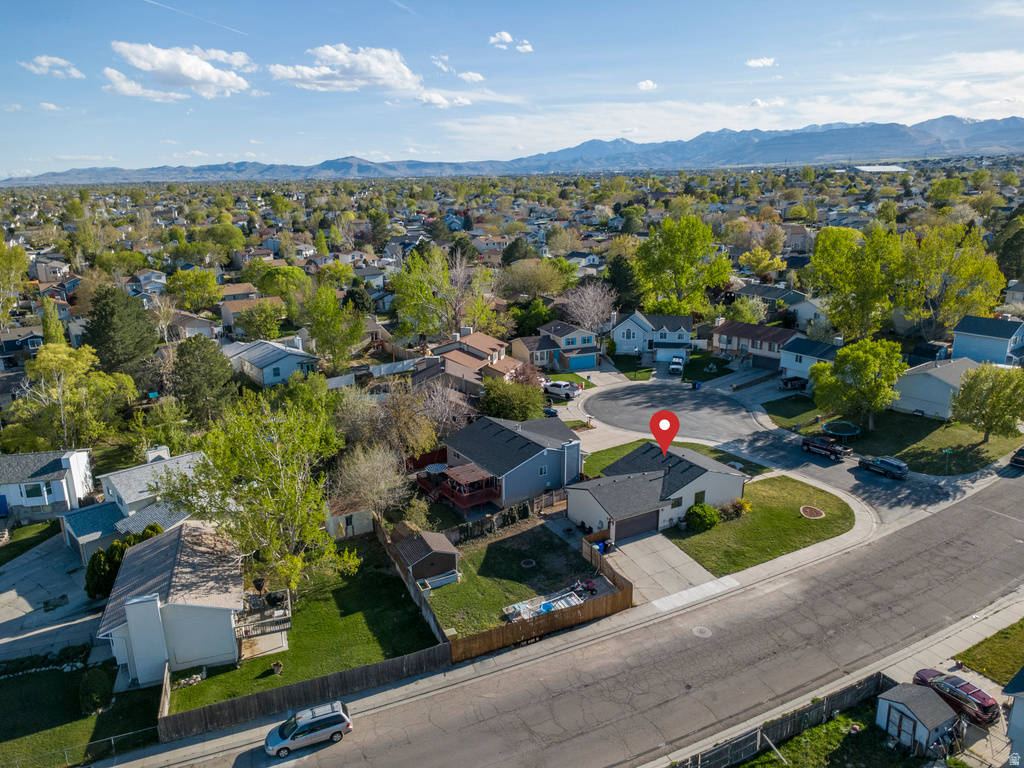 6739 S BLUE FLOWER CT West Jordan, UT 84081