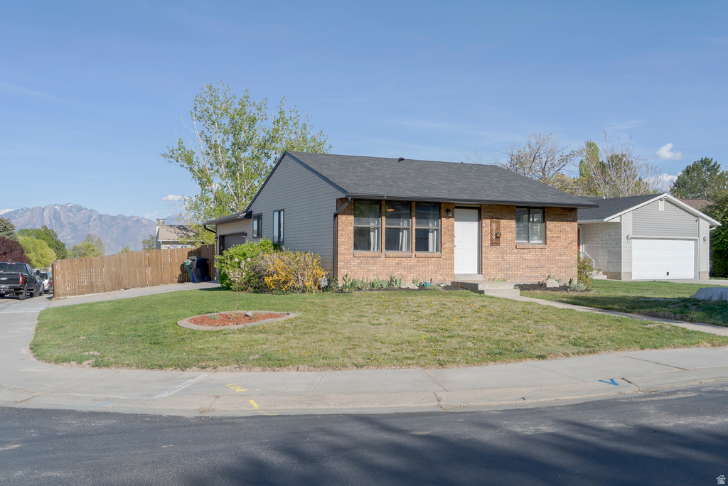 6739 S BLUE FLOWER CT West Jordan, UT 84081