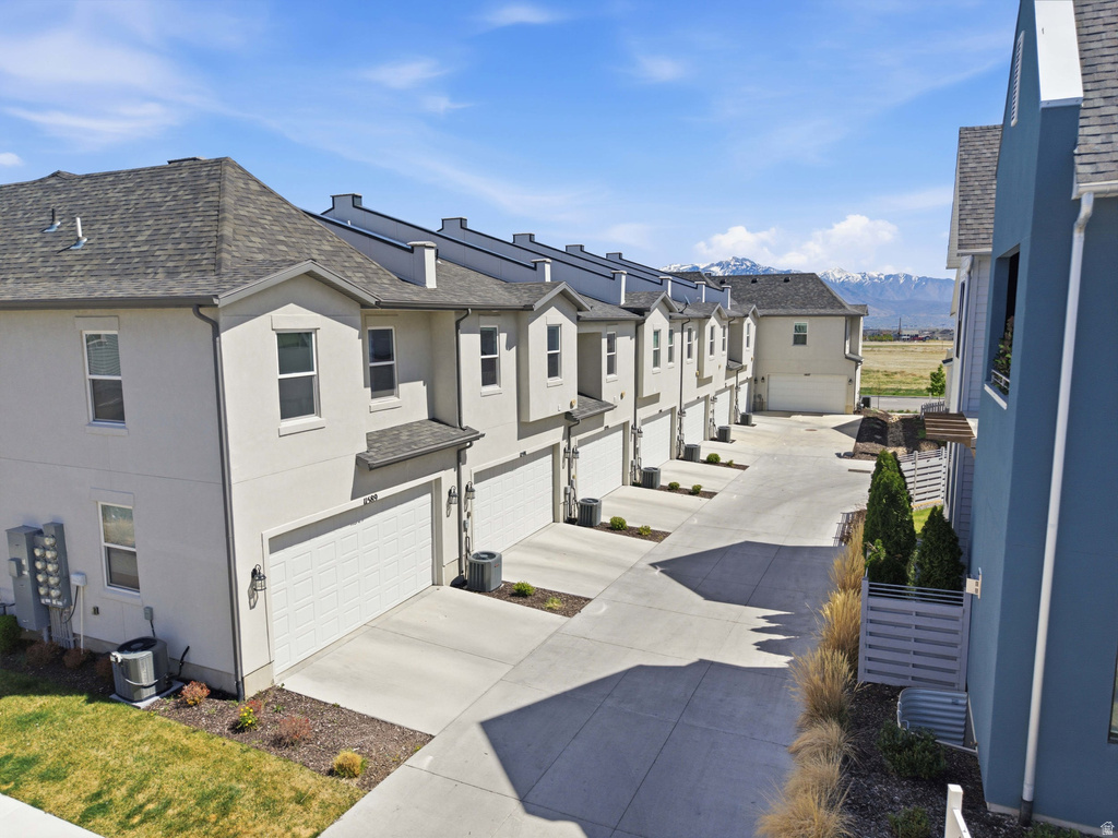 11591 S DORIAN DR South Jordan, UT 84009