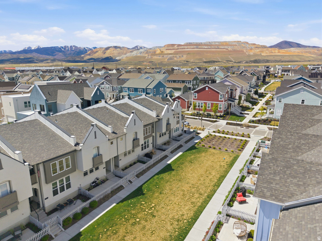 11591 S DORIAN DR South Jordan, UT 84009